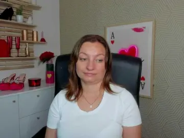 Bongacams Private Sex Chat of angelaLove13
