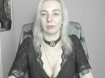 Bongacams Watch Live Sex Cams of velvetanne