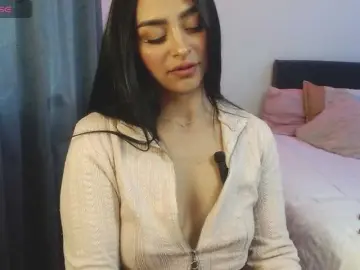 Bongacams Nude Webcam of MelaniieJ01