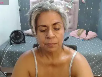 Bongacams Watch Live Sex Cams of lalisha-96