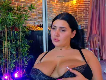 Bongacams Watch Live Sex Cams of boobzilla