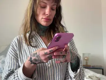 Bongacams Adult Webcam of iiixbostonxiii