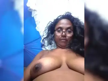 Bongacams Sex Cam of hotmomsexy