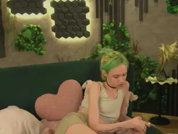 Bongacams Free Porn Cam of shishka-angel