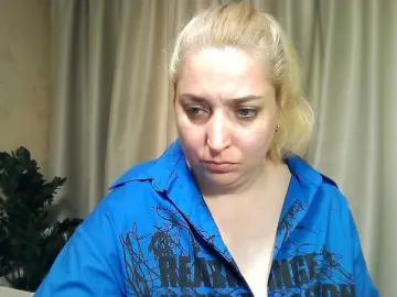 Bongacams Watch Live Sex Cams of KickaIricka