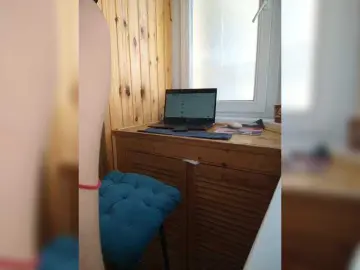 Bongacams Free Live Porn of LolaTorr