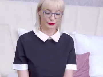 Bongacams Sex Cam of LoreneMoonlight