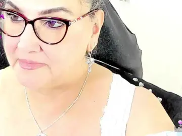 Bongacams Sex Cam of cataleya-mom
