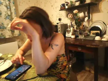 Bongacams Free Live Porn of GLAMYR252
