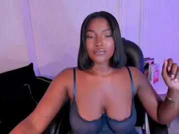 Bongacams Watch Live Sex Cams of SavannahStorm