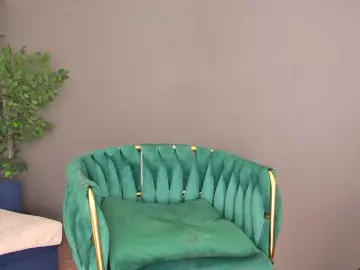 Bongacams Watch Live Sex Cams of DesiMissy