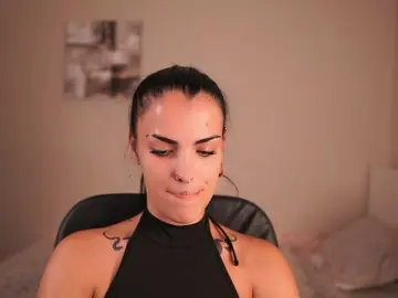 Bongacams Adult Webcams of Paulinemedonca