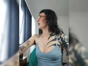 Bongacams Live Sex of Inked-Val