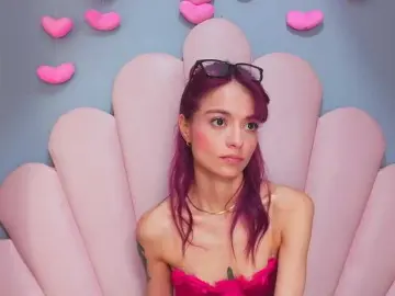 Bongacams Private Sex Chat of LUCYMILLER