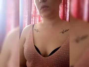 Bongacams Watch Live Sex Cams of Dana18-1