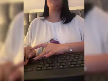 Bongacams Free Porn Cam of IrisEvans