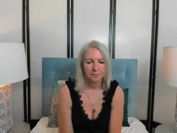 Bongacams Free Porn Cam of EricaDevil