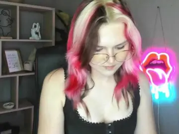 Bongacams Adult Video Chat of SweetLilyxo