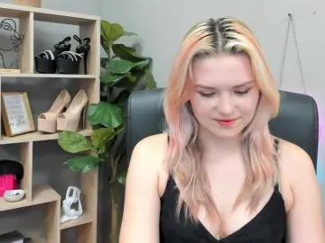 Bongacams Sex Cam of SweetLilyxo