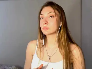 Bongacams Best live sex cam show of MyrticeDollen