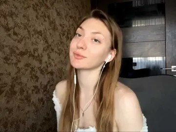 Bongacams Live Sex Cam of MyrticeDollen