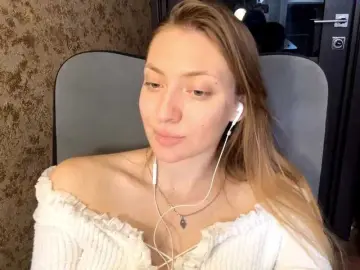 Bongacams Free Porn Cam of MyrticeDollen