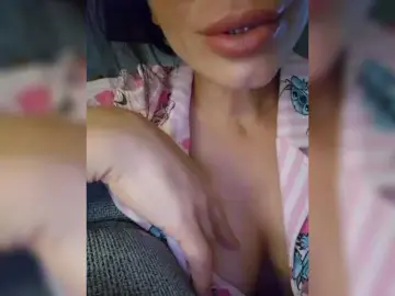 Bongacams Live Sex Cam of SophieMary