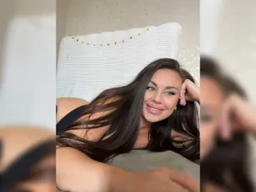 Bongacams Live Sex of -Hennessy-