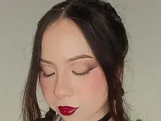 PetiteIvoryqueens