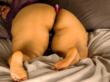 Bongacams Watch Live Sex Cams of Juicyteacher85