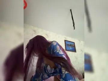 Bongacams Watch Live Sex Cams of VIP17CoupleDream