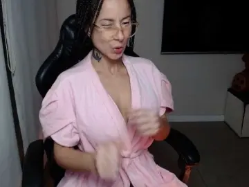 Bongacams Free Live Porn of Lili-Cruz40