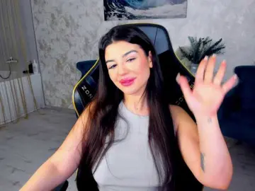 Bongacams Watch Live Sex Cams of SnowingWinter