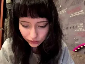 Bongacams Adult Webcam of SharieHirstein