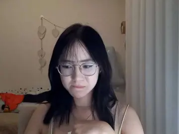Bongacams Private Sex Chat of MyrleHenggeler