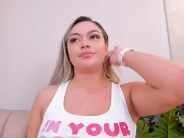 Bongacams Sex Cam of milaowens