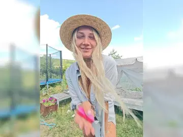 Bongacams Live Porn of dvenasti