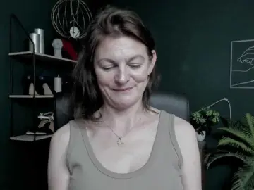 Bongacams Nude Webcam of mrsVivian