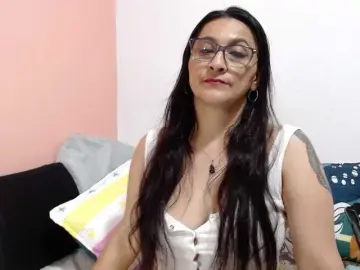 Bongacams Live Sex of KarinaSuarez1
