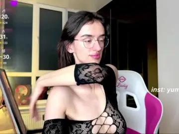 Bongacams Live Sex Cam of SweetieTati