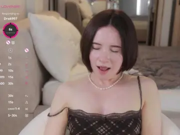 Bongacams Free Live Porn of -FemaleEssence-