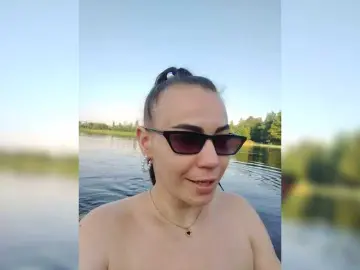 Bongacams Free Porn Cam of LisaAlexxxx