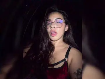 Bongacams Free Porn Cam of ElenaXMelody