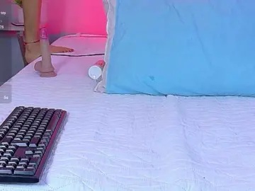 Bongacams Sex Cam of skinnyprinces
