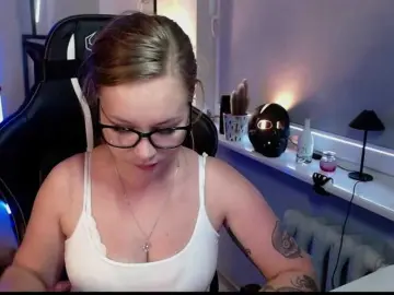 Bongacams Live Porn of hollyBB