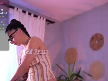 Bongacams Live Sex of PureEllie