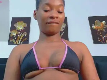 Bongacams Free Live Porn of petitelittleebony