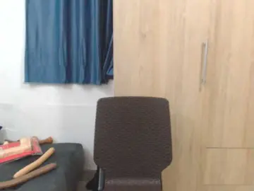 Bongacams Nude Webcam of andreitatrujillo
