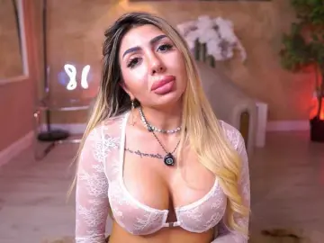Bongacams Sex Cam of LucyyRosse