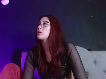 Bongacams Sex Cam of Red-moonn